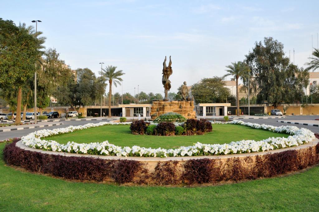 Royal Tulip Alrasheed Hotel Baghdād Dış mekan fotoğraf
